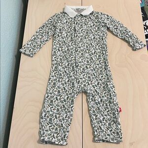 Magnetic Me Leafy Print Baby Onesie footless 6-9m